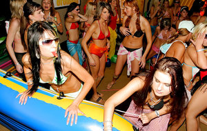 Outdoor posing from a bikini sexy model with a tight ass Jessica Burciaga